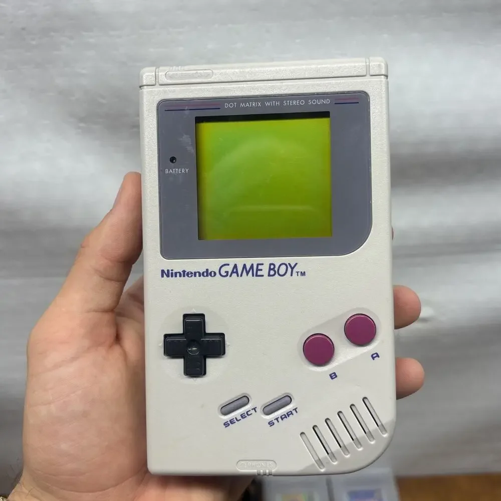 Original Nintendo Gameboy Console System Fully Working & Tetris And More. Clean!